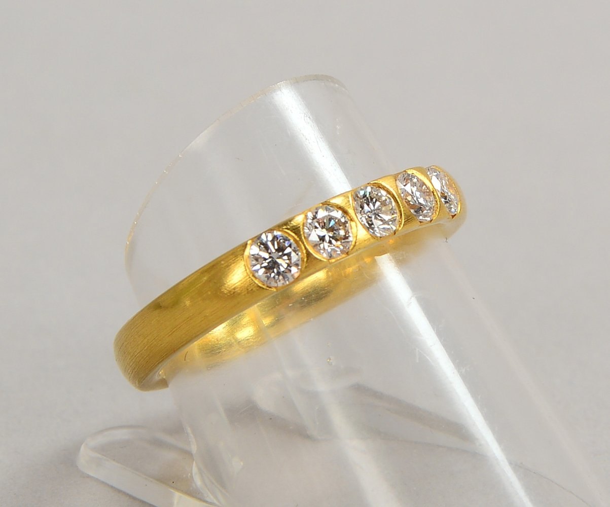 Ring, 750 GG (gest.), mit 5x Brillanten/zus. ca. 0,55 ct. Farbe 'Tw-vs'; RG 56, Gew. 5,54 g
