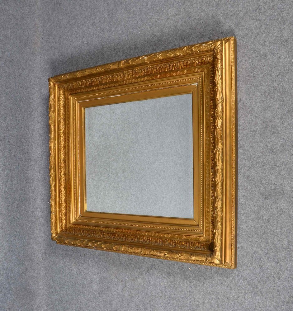 Wandspiegel, fac. Glas, im alten Prunkrahmen; Rahmenmaße 91 x 97 cm