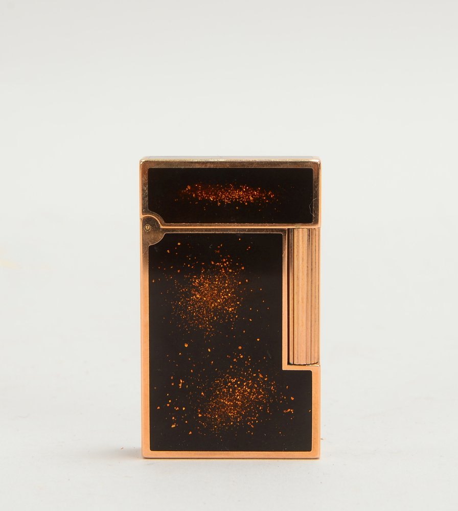 Sammler-Feuerzeug, Dupont, Gehäuse vergoldet/mit Chinalack; Höhe 6 cm