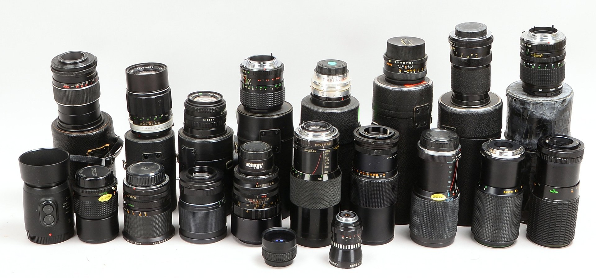 Fotogr.-Konvolut, Kamera-Obj.: Panagor, Maginon, Hanimex, Makinon, Soligor, u.a., 20 St.