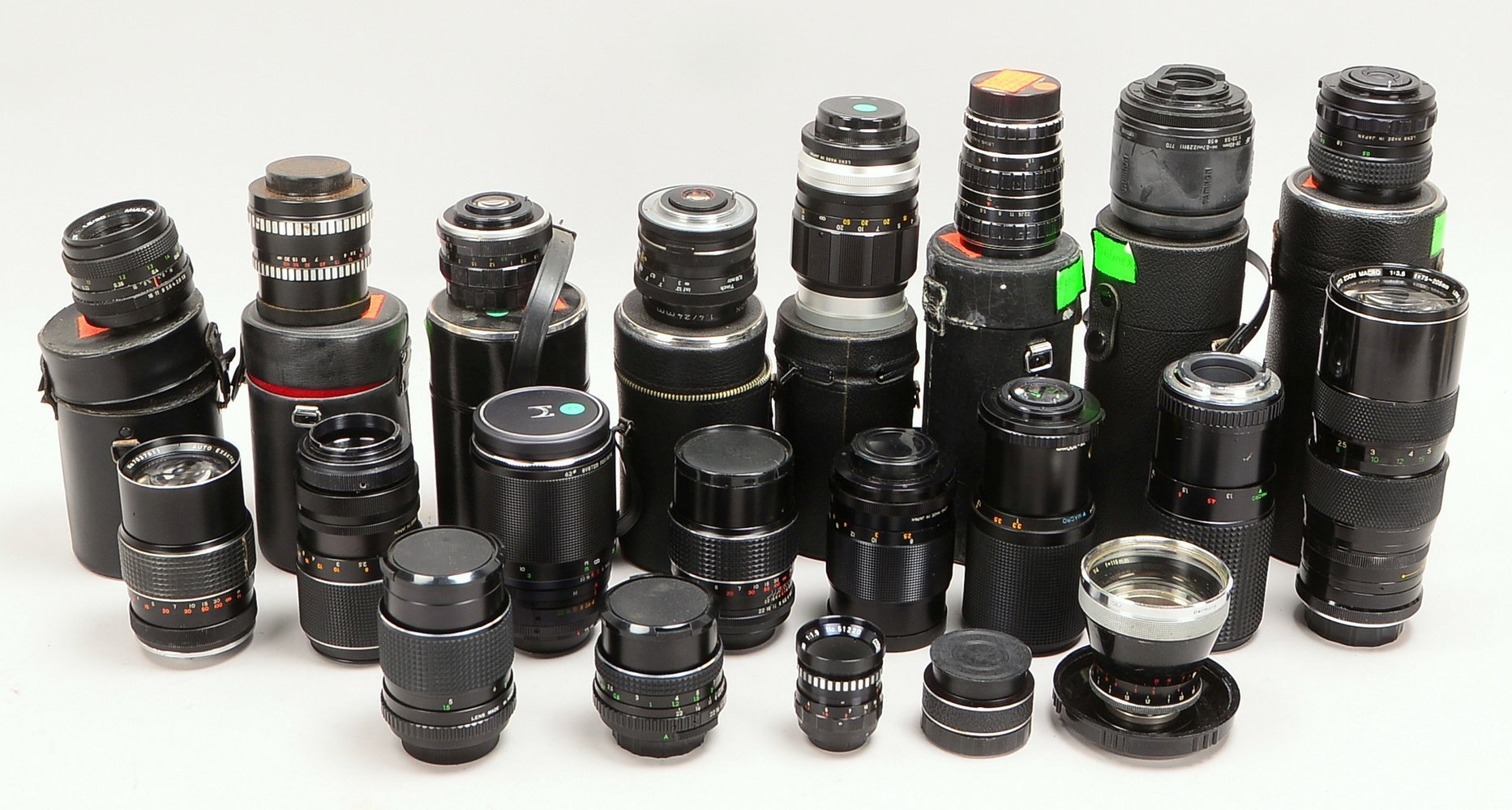 Fotogr.-Konvolut, Kamera-Obj.: Soligor, Auto-Beroflex, Hanimex, Porst Auto, u.a., 20 St.