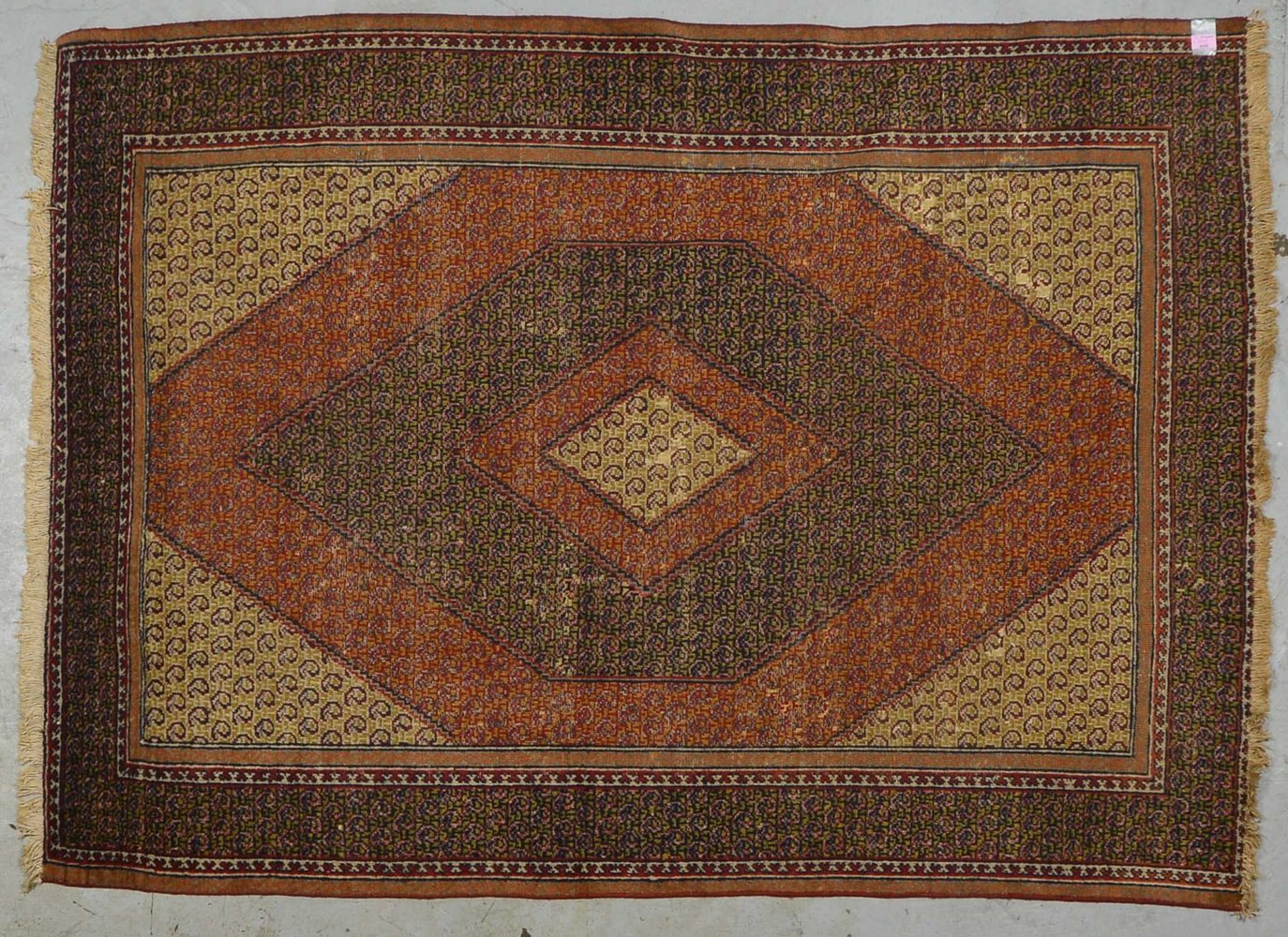 Orientteppich (Iran), antik, feine Kn., mit Botehs durchgemustert, gleichm. dünner Flor
