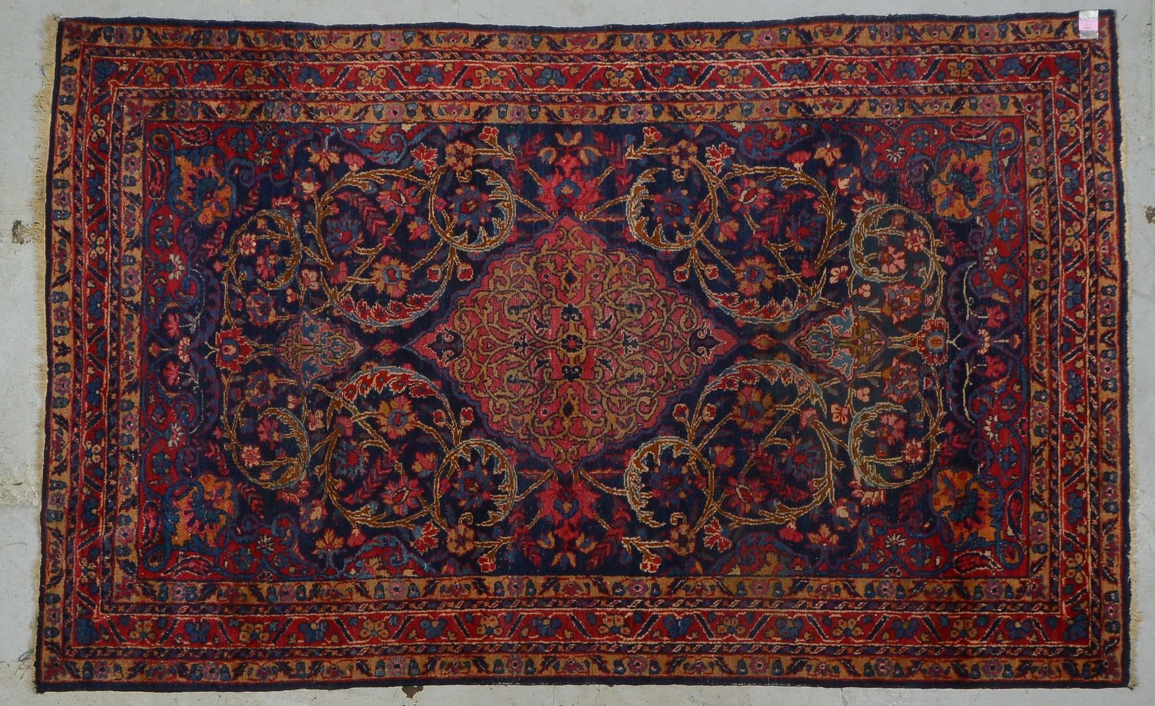 Orientteppich (Teheran), antik, mittelfeine bis feine Kn.; Maße 221 x 136 cm