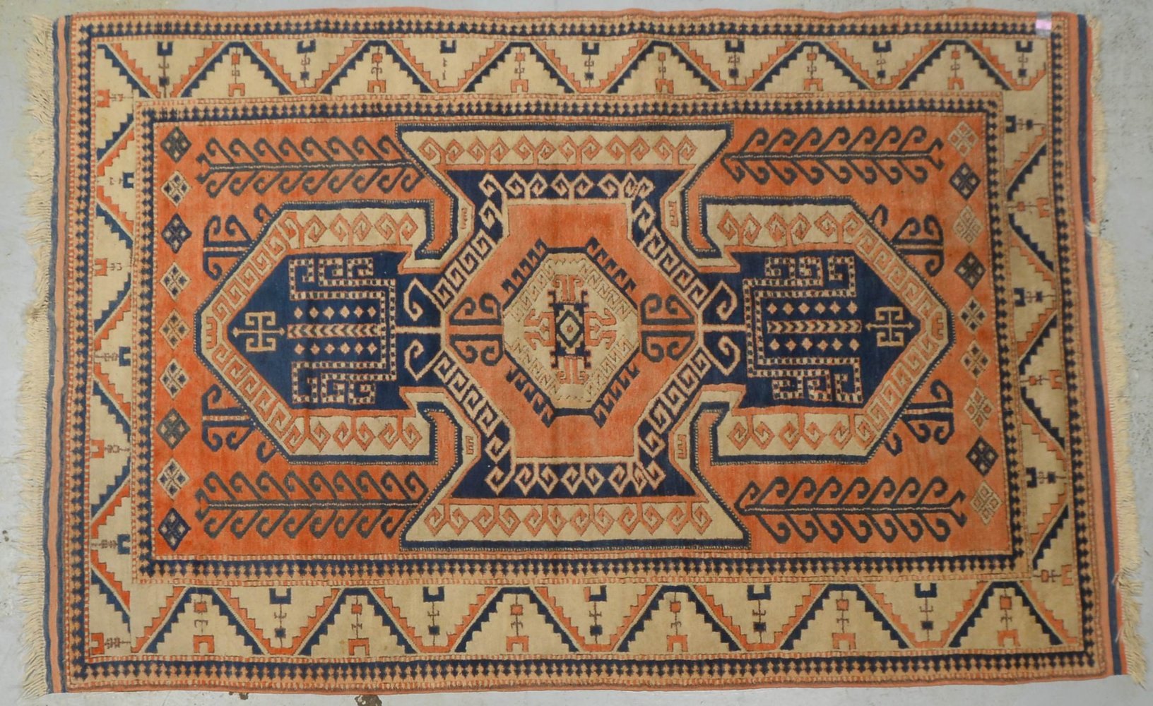 Kars (Türkei), gleichmäßiger Flor - in gutem Zustand; Maße 258 x 173 cm