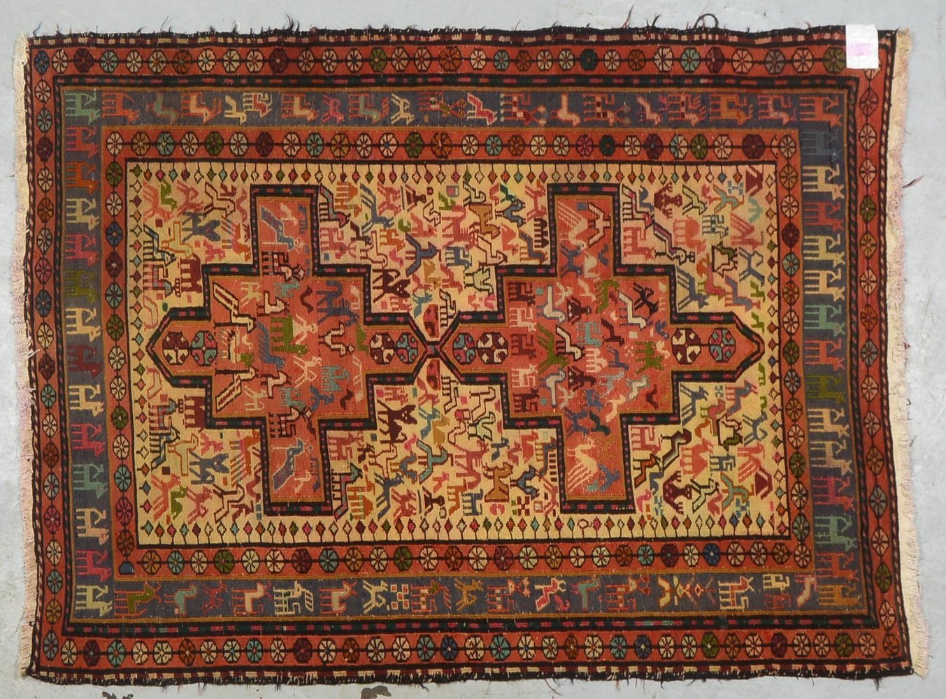 Sumakh, älter, in gutem altersgemäßem Zustand; Maße 142 x 106 cm