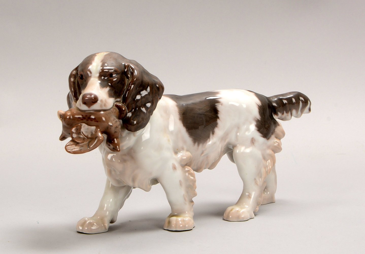 Bing & Grøndahl, Porz.-Figur, 'Cockerspaniel mit Fang', Mod. '2061', Entw. L. Jensen