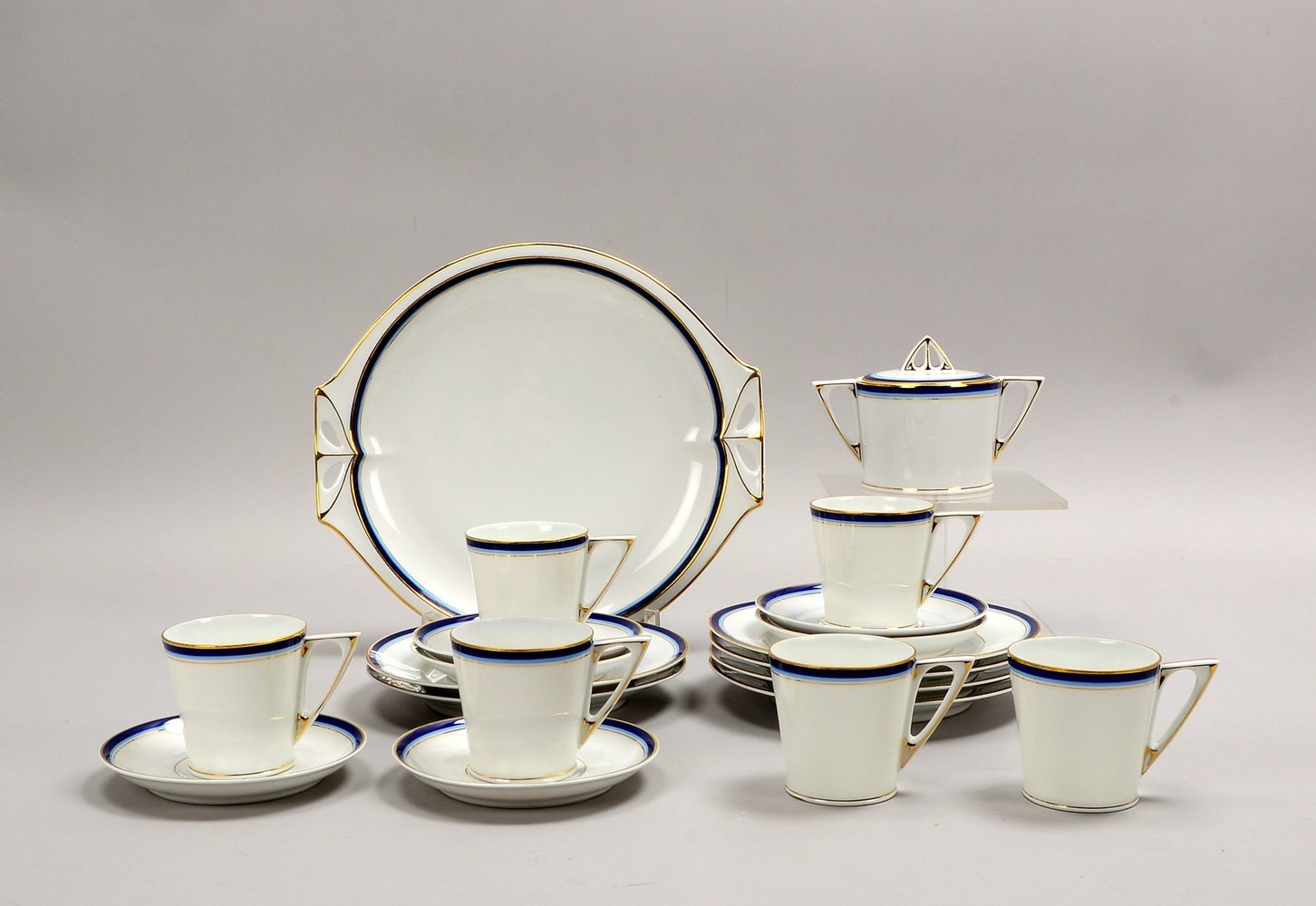 Hutschenreuther, Kaffeeporz.-Konvolut, Jugendstil-Form, Blau- und Goldrand