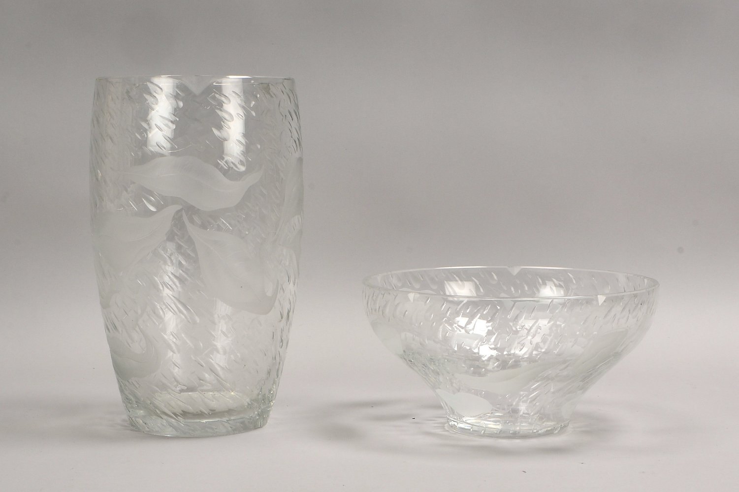 Pech & Kunte/Olbernhau (ca. 1980er J.), Bleikristall-Vase und Schale, Dekor 'Herbststurm'