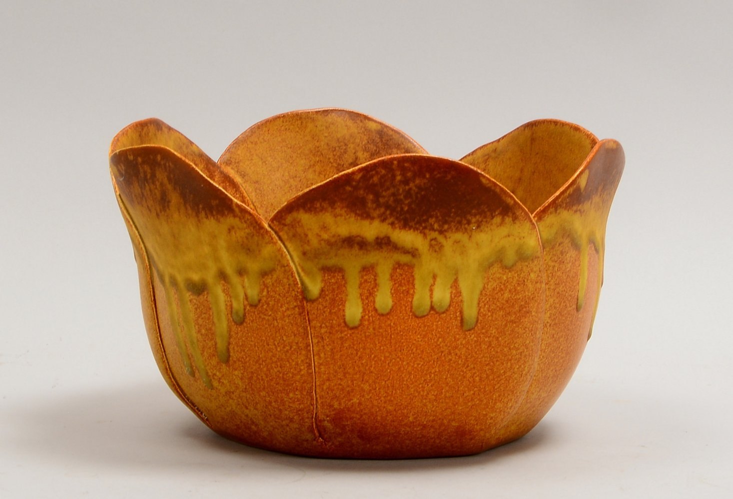 Studio Wienböker/Hann., Keramik-Umtopf (Künstler-Unikat); Höhe 14 cm, Ø 24 cm
