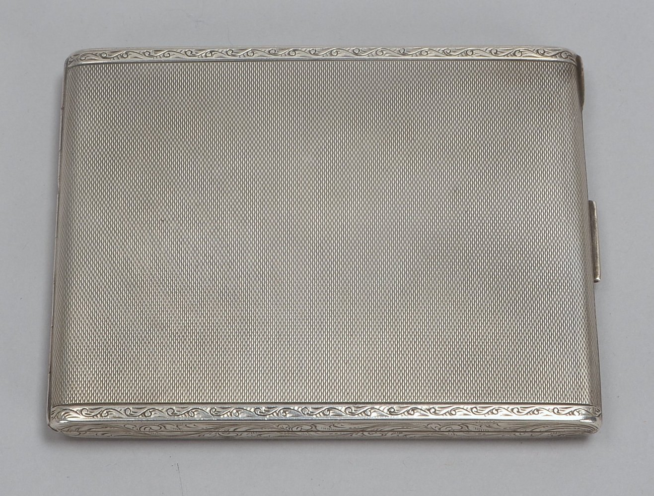 Zigarettenetui, 925 Silber, mehrf. punz., godron., innen Widm. 'Bremer Eiswette'; Gew. 125 g