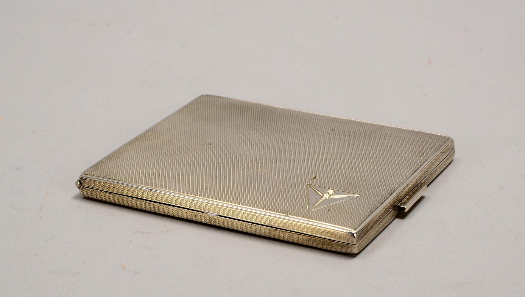 Zigarettenetui (eines 'Junkers'-Piloten), Silber/innen verg., mit Widmungsgravur; Gew. 105 g