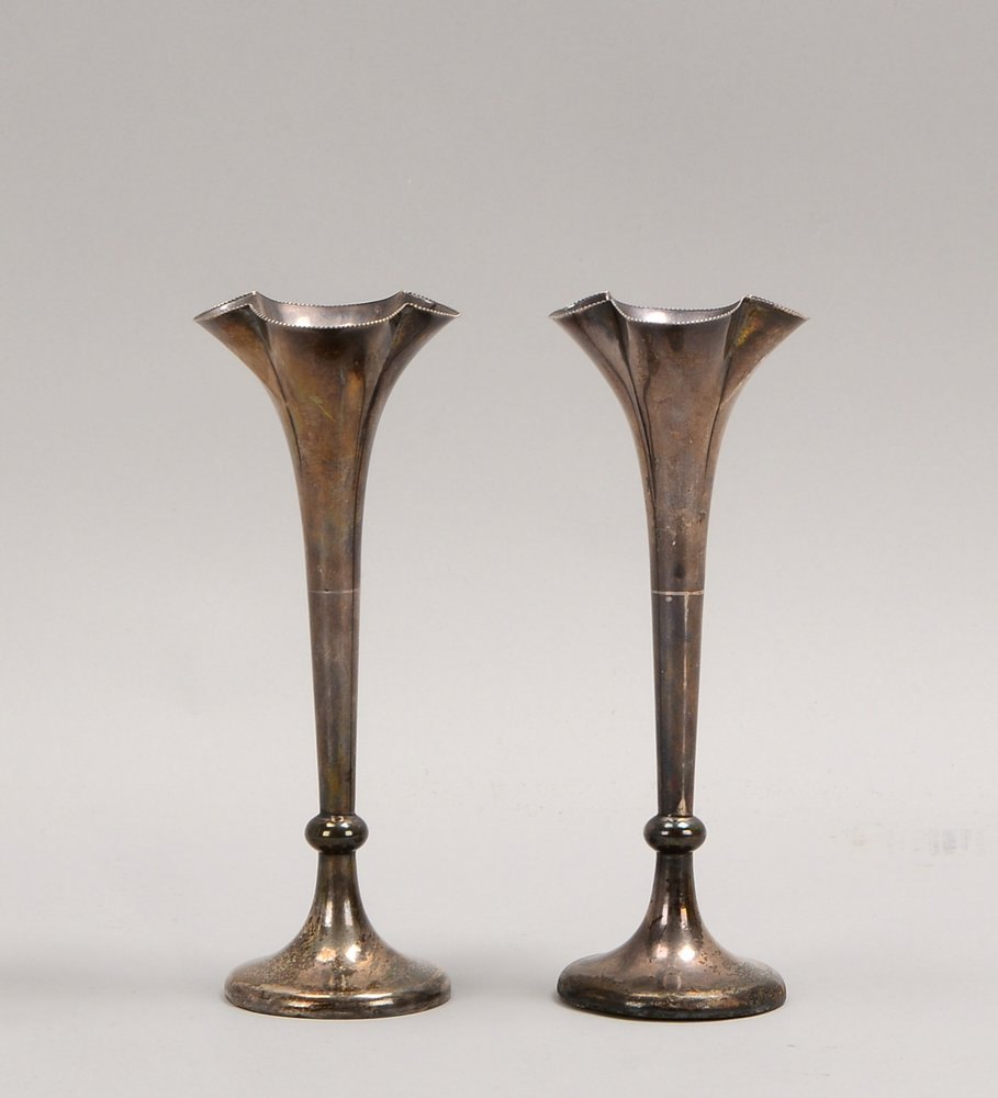 Paar Ziervasen, 925 Sterlingsilber - 1x Stand gefüllt; Höhe 17 cm, Gew. ca. 84 g