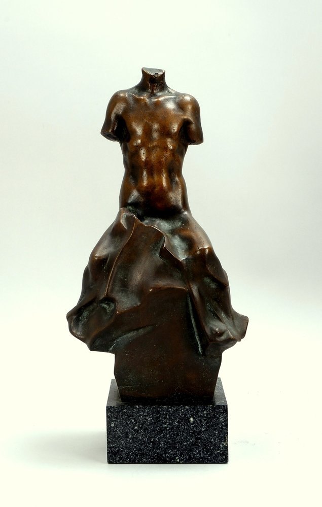 Monogrammist BvK, Bronzeskulptur, 'Männl. Akt auf Felsen', Aufl. '1/6', monogr./dat.