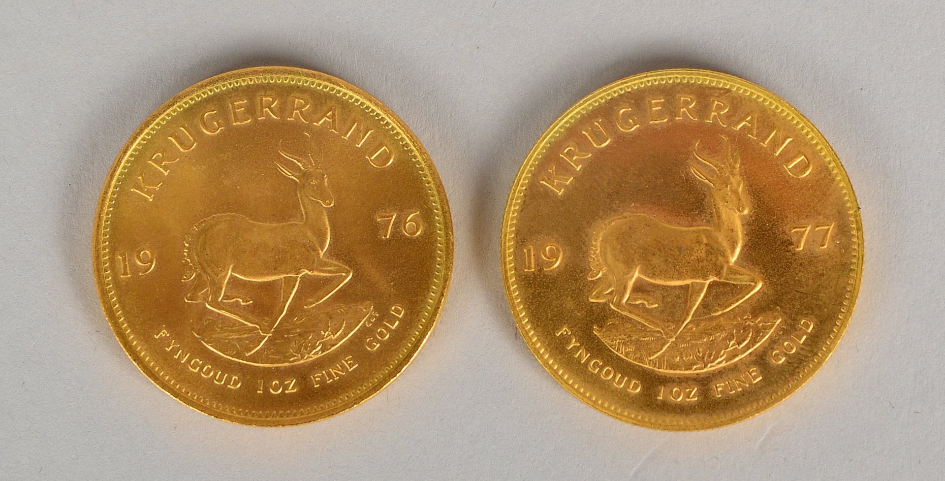 2 Goldmünzen (Südafrika), 'Krügerrand': '1976' und '1977', jeweils 1 oz Feingold