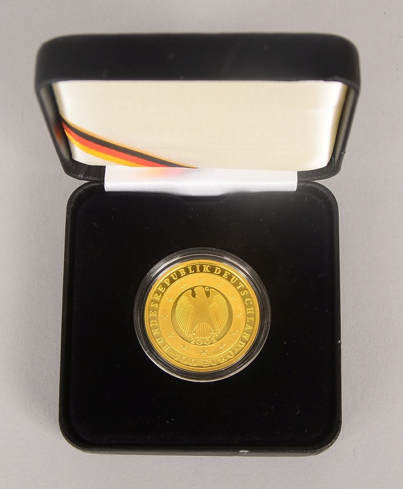 1. deutsche Münze '100 Euro, 2002', 999,9 Feingold; Gew. 15,55 g - mit Zert.