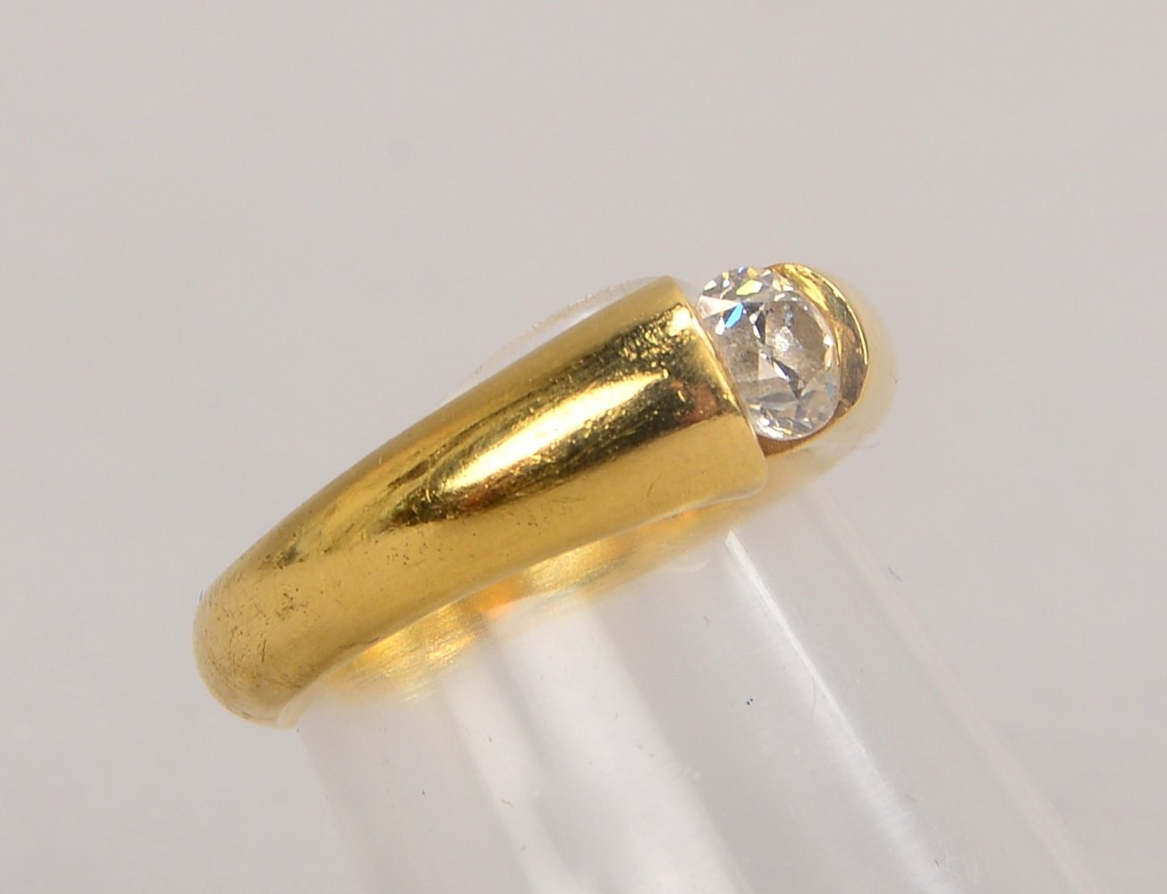 Ring, 750 GG (gest.), mit Altschliff-Diam./ca. 0,40 ct; RG 50, Gew. 8,10 g