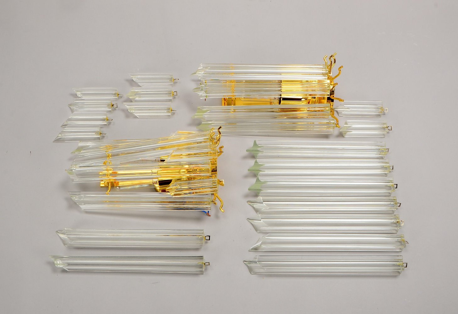 Paar Wandlampen (Murano), 2-fl., jeweils mit Kristallbehang; Höhe 30 cm, Ø 15 cm
