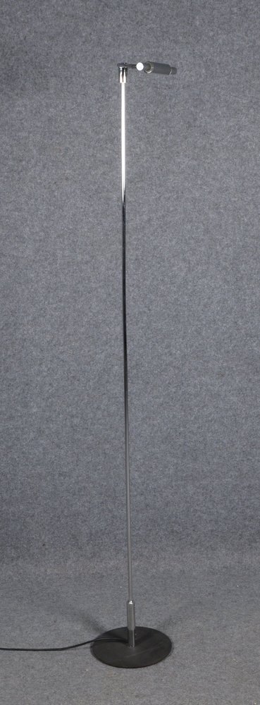 Cini & Nils, Designer-Stehlampe, Chrom/Eisenfuß, Entw. Franco Bettonica