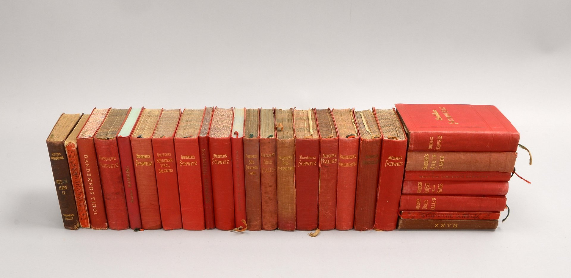 Kl. Reiseliteratur-Konvolut, 26 Bd.: 22x Baedeker-Reisehandb./4x Meyers-Reisebücher