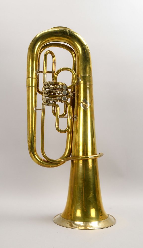 Tuba, mit 4x Mundstücken, in Schutzhülle; Höhe 97 cm