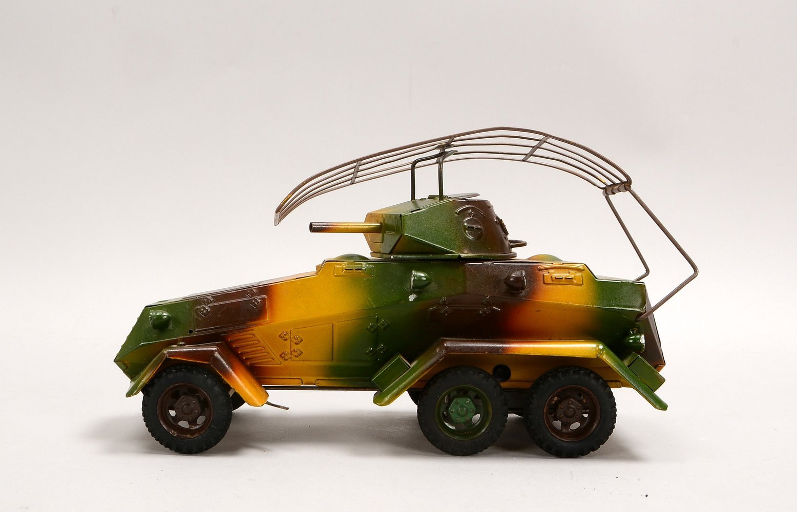 Lineol-Blechspielz., 'Wehrmacht-Panzerspähwagen' - ohne Schlüssel/Fkt. ungepr.