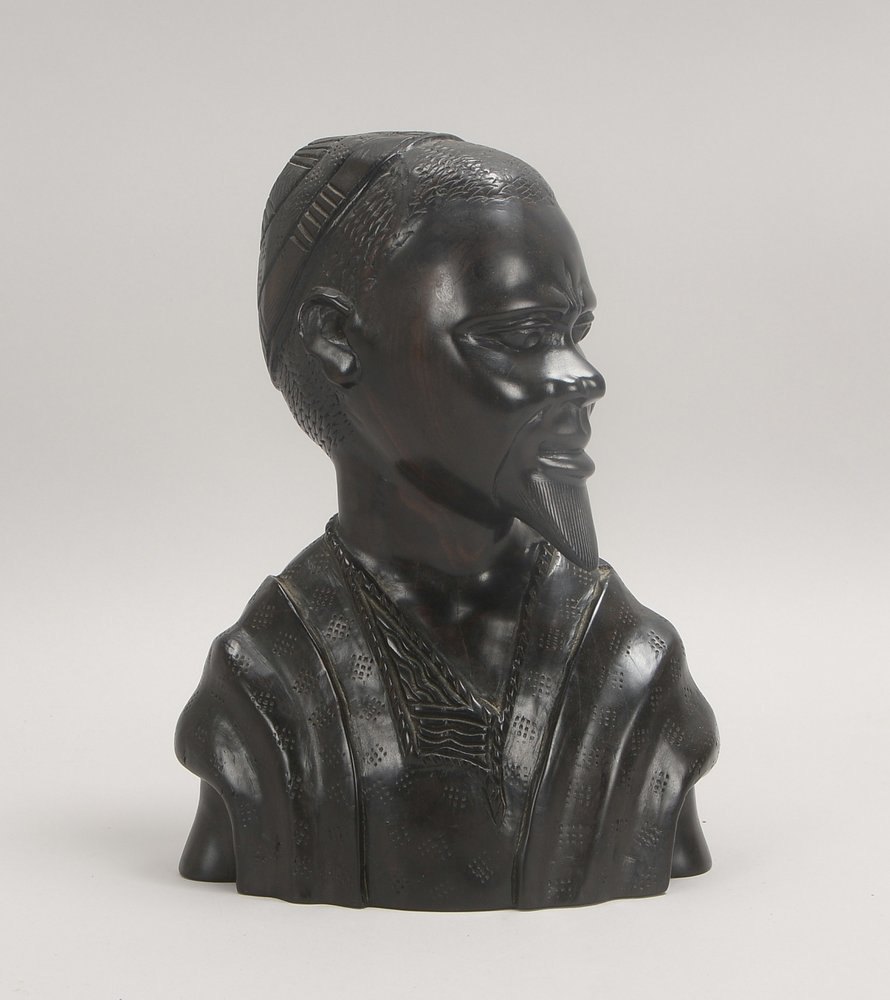 Holzbüste (Afrika), Edelholz-Schitzerei, 'Bärtiger Mann'; Höhe 29 cm