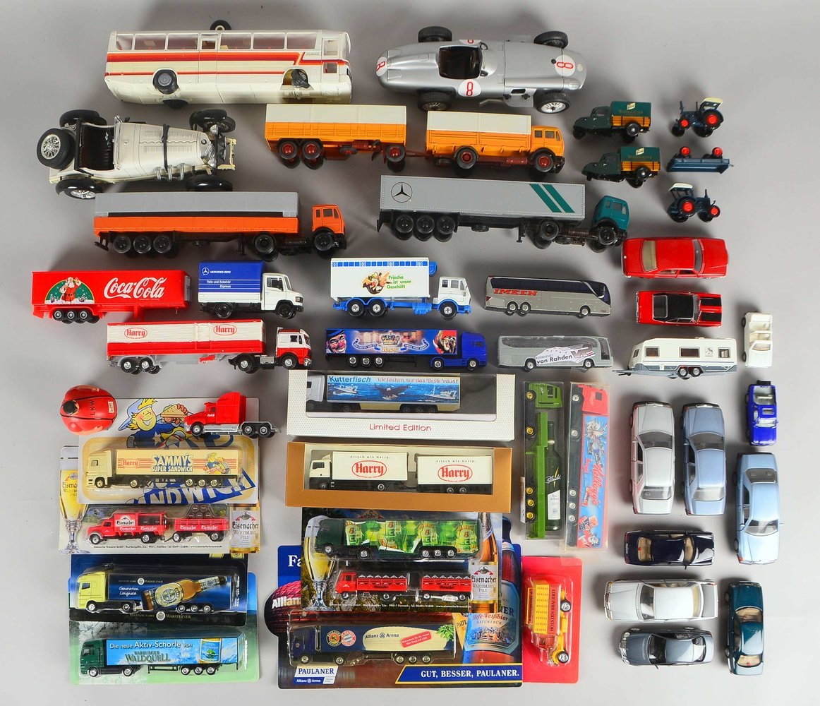 Konvolut Sammler-Modellfahrzeuge, darunter Siku, Mercedes, Werbe-Modell-Fahrzeuge verschiedene Model