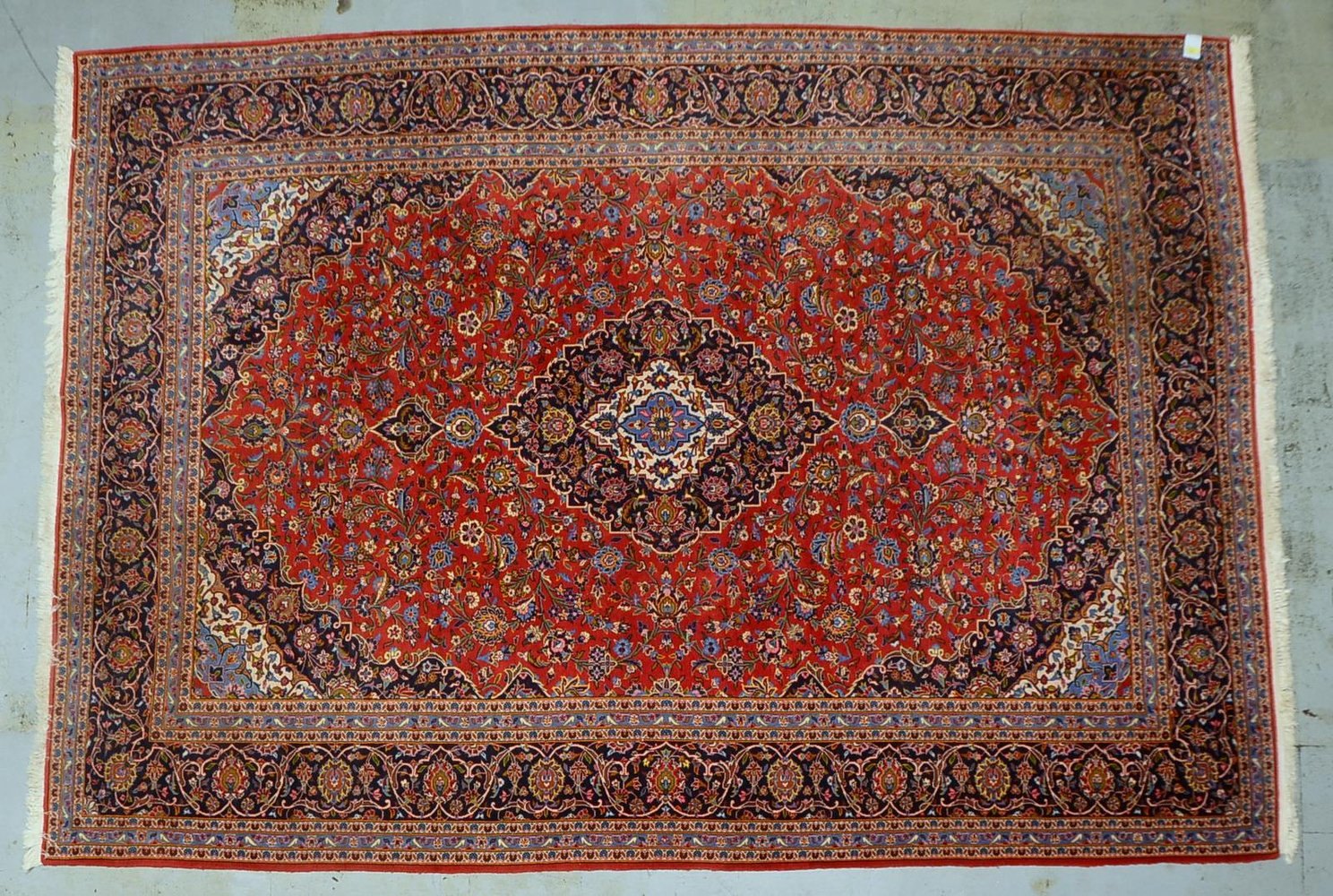 Keshan (Iran), mittelfeine Kn., insges. gleichm. Flor - guter Zust.; Maße 353 x 250 cm