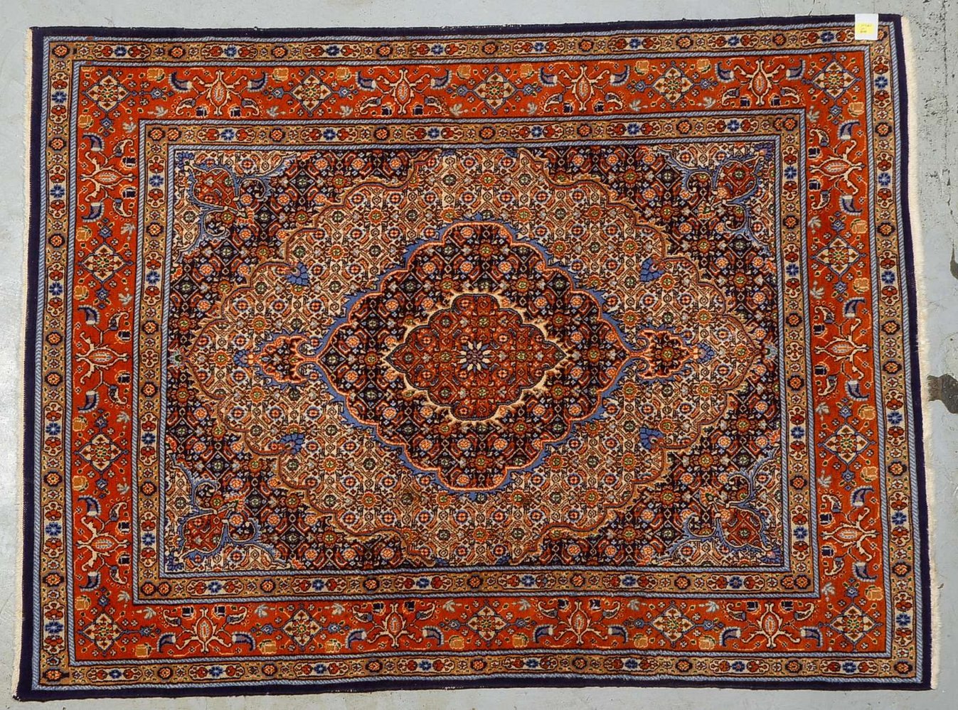 Indo Bidjar, mittelfeine Kn., gleichm. Flor - guter Zust.; Maße 196 x 146 cm