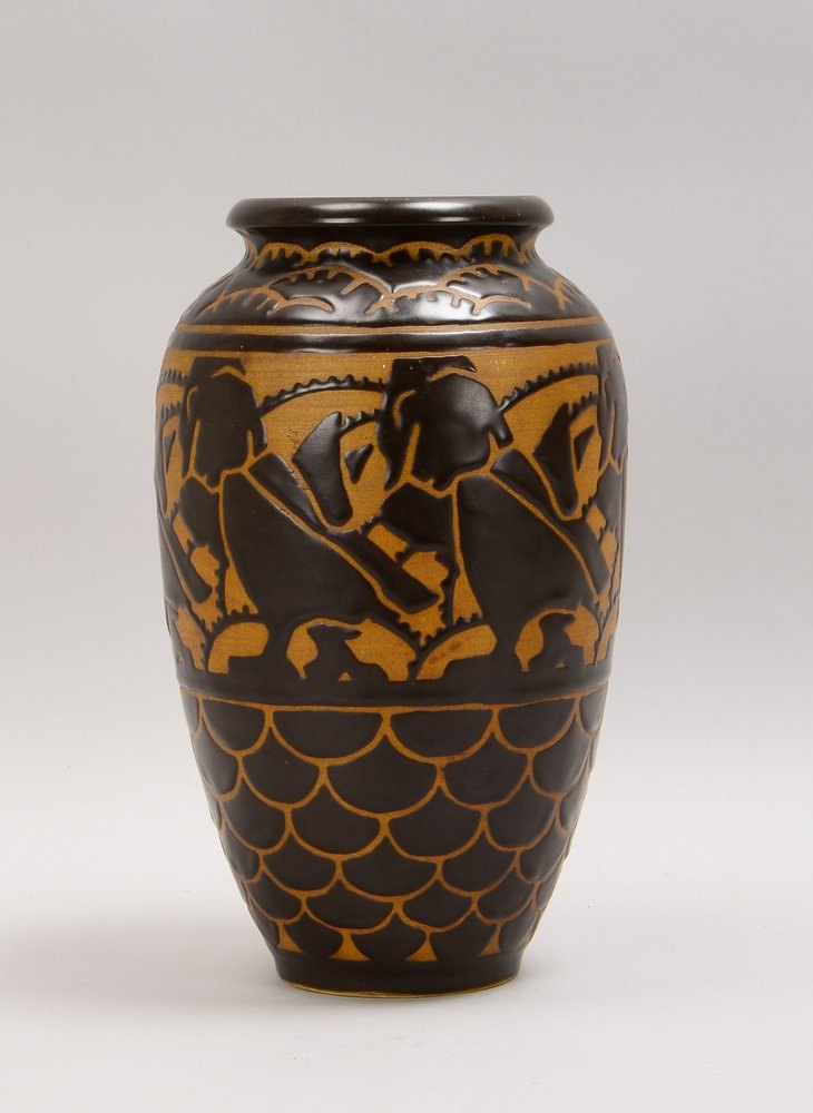 Boch Frères-Keramikvase (Art déco), Entw. wohl Charles Catteau, gem./numm.