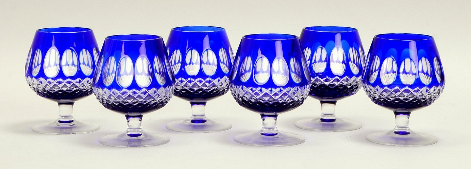 Satz Cognacschwenker, geschliffenes Kristallglas mit blauem Überfang, 6 Stück