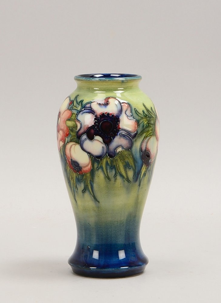 Porz.-Vase (England), 'Florian Ware', Entw. W. Moorcroft (um 1900), mehrf. sign.