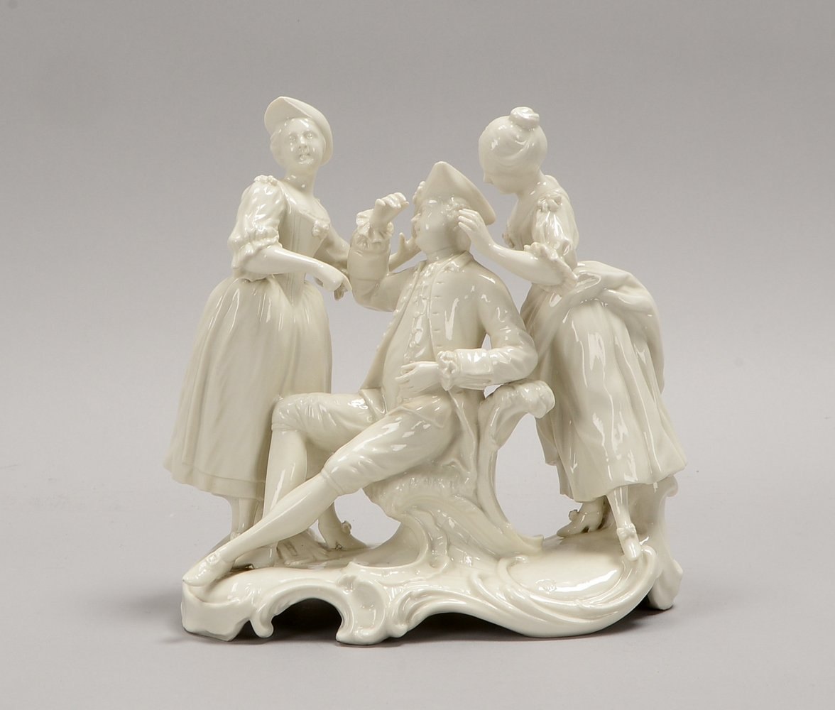 Nymphenburg-Figurengruppe (nach Joh. Friedr. Lück), 'Der geweckte Schläfer', gem.