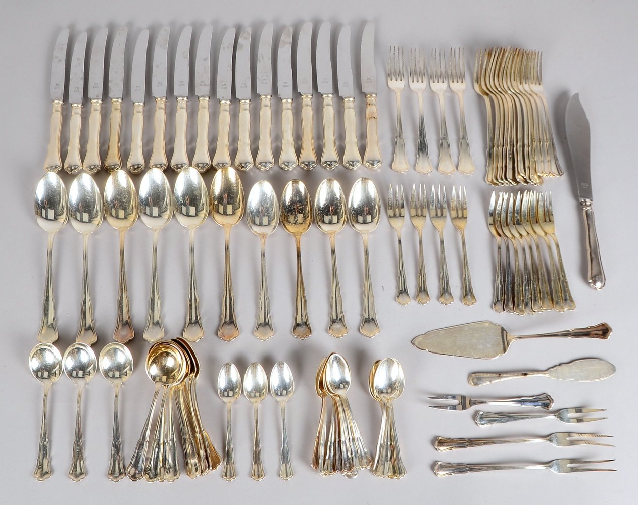 Wilkens, Tafelbesteck, 800 Silber, 'Chippendale', div. Besteckteile; Gew./o. Messer: 2.890 g
