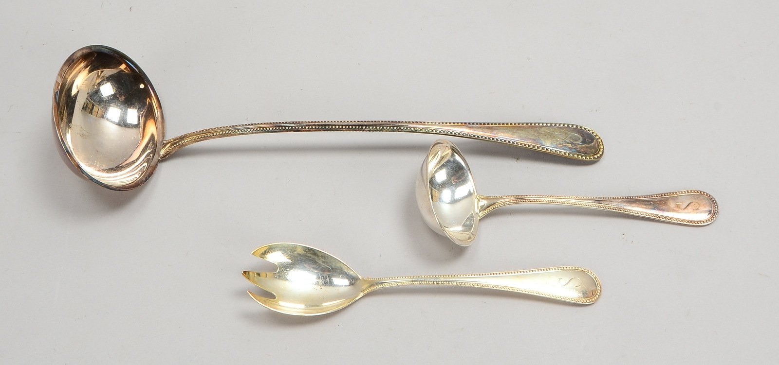 Wilkens/Koch & B., Salatgabel, Schöpf- und Saucenkelle, 800 Silber, Perlrand; Gew. 273 g