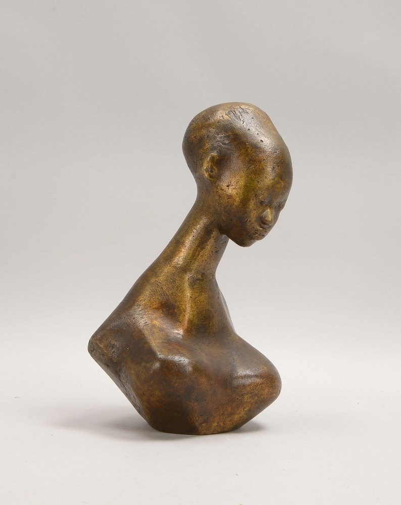 Engelin-Hommes, Gisela, Bronzebüste - Darst. weibl. Person, Mod. 'M6/M10', sign.