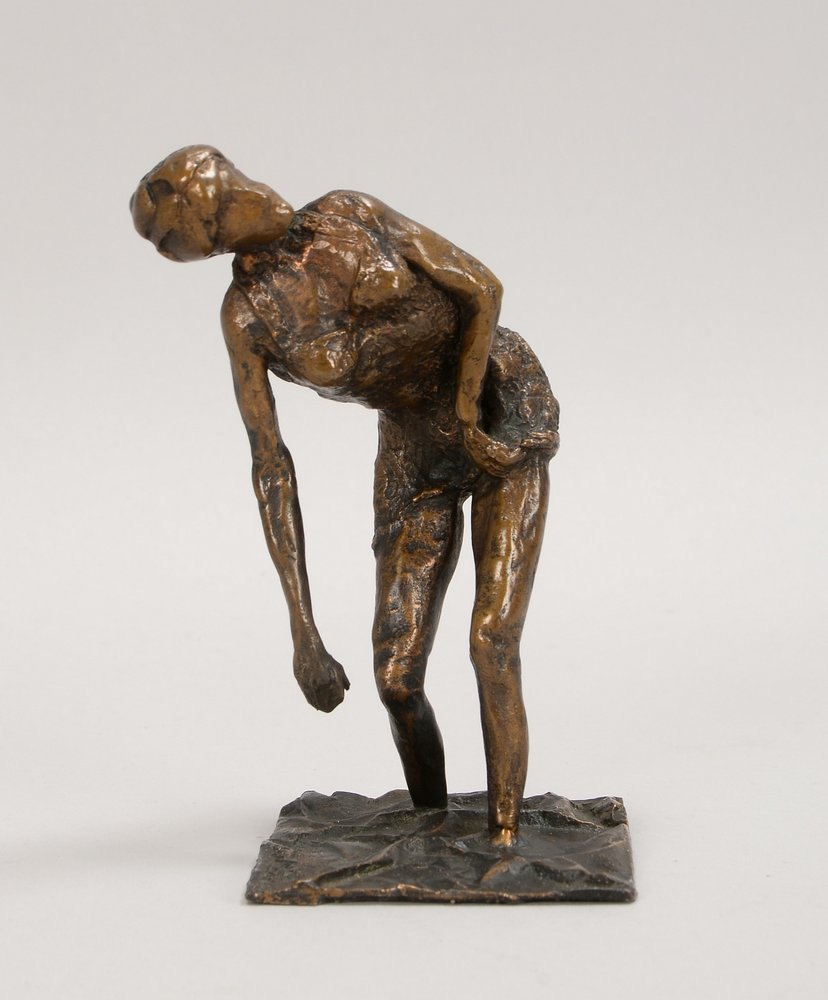 Kl. Bronzeskulptur, 'Frau im Strandkleid, im Wasser watend', unsign., auf Plinthe; Höhe 13 cm