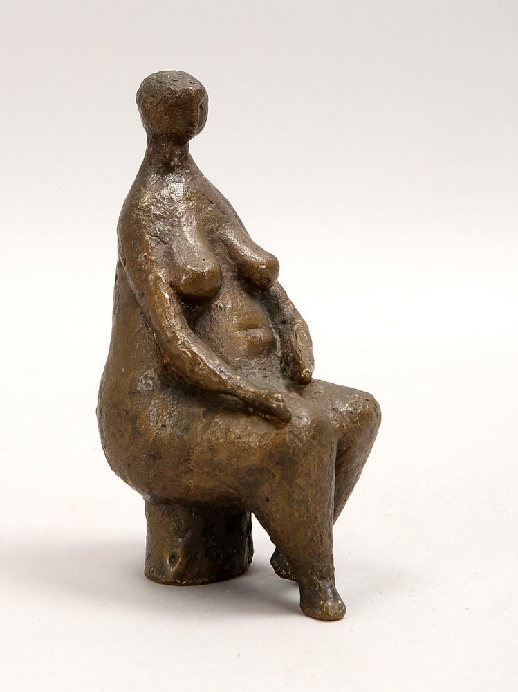 Engelin, Karl H., kl. Bronze, 'Sitzender weibl. Akt', verso monogr./dat. (19)'60'; Höhe 15 cm