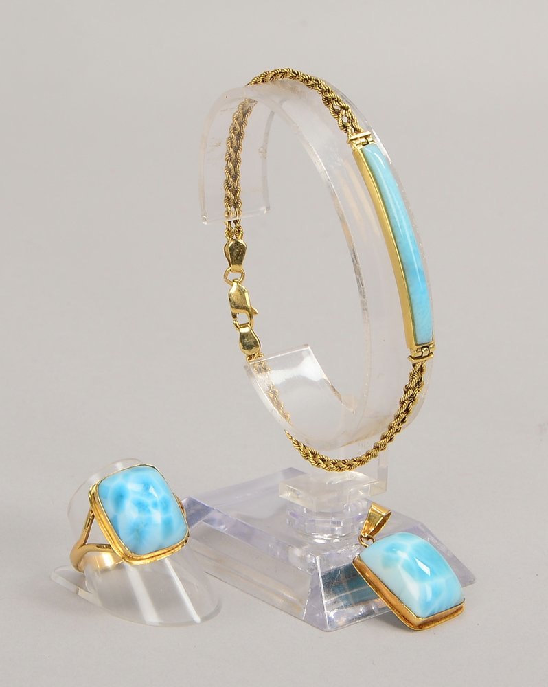 Schmuckset, 585 GG (gest.), mit Larimar: Armband, Anhänger und Ring; Gew. 17 g