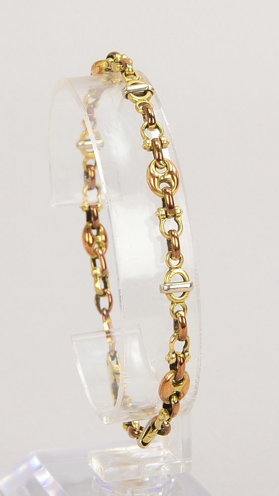 Armband, 333 Gold/tricolor (gest.), mit Karabinerschließe; Länge 19 cm, Gewicht 7,70 g