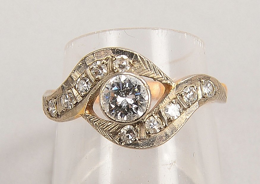 Ring (Art déco), 585 RG (gepr.) und Silber, mit 11x Diam./ca. 0,70 ct; Gew. 4,30 g