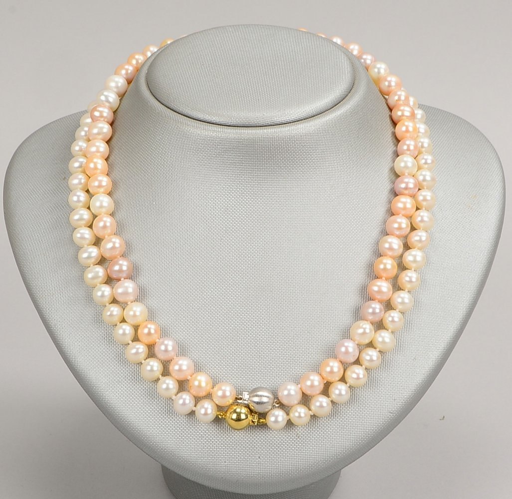2 Zuchtperlenketten/Ø Perlen 7-8 mm, einzeln gekn., 585 Gold-Kugelschließe; Länge 45 cm