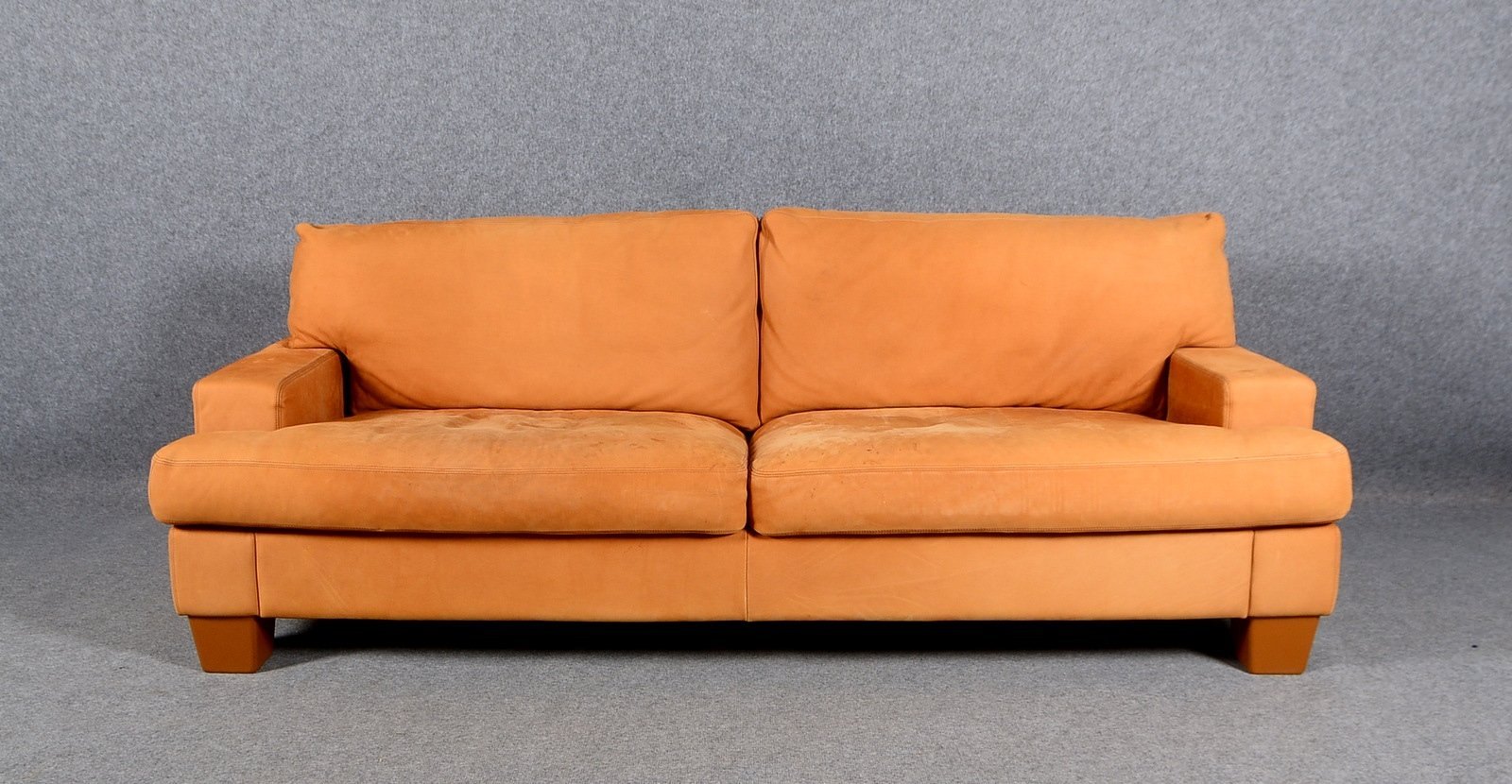 WK-Sofa/Dreisitzer, Rauhleder in Braun-Beige; Lehnhöhe 78 cm, Breite 210 cm
