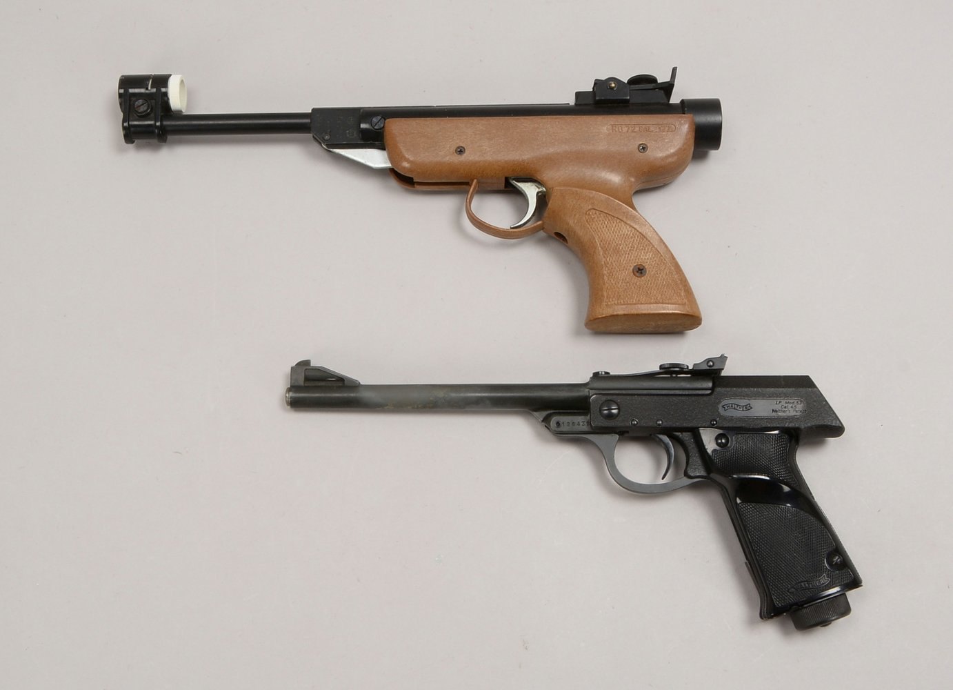 2 Sammler-Luftpistolen: 'Walther LP 53', und 'RO 72'/Italien