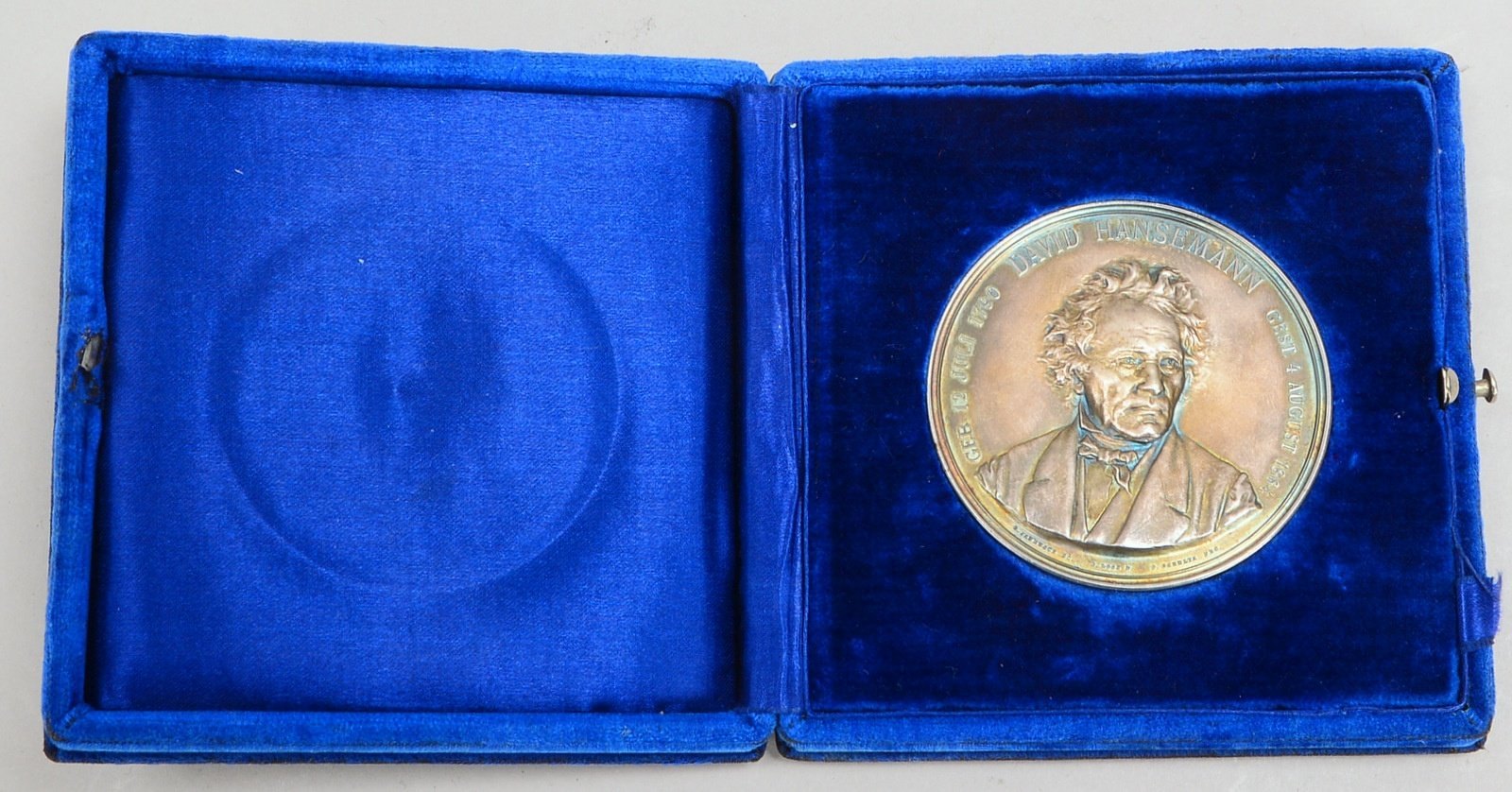 Silber-Medaille (Preußen, 'Disconto-Ges. Berlin'), '... für treue Dienste...'; Gew. 79,80 g