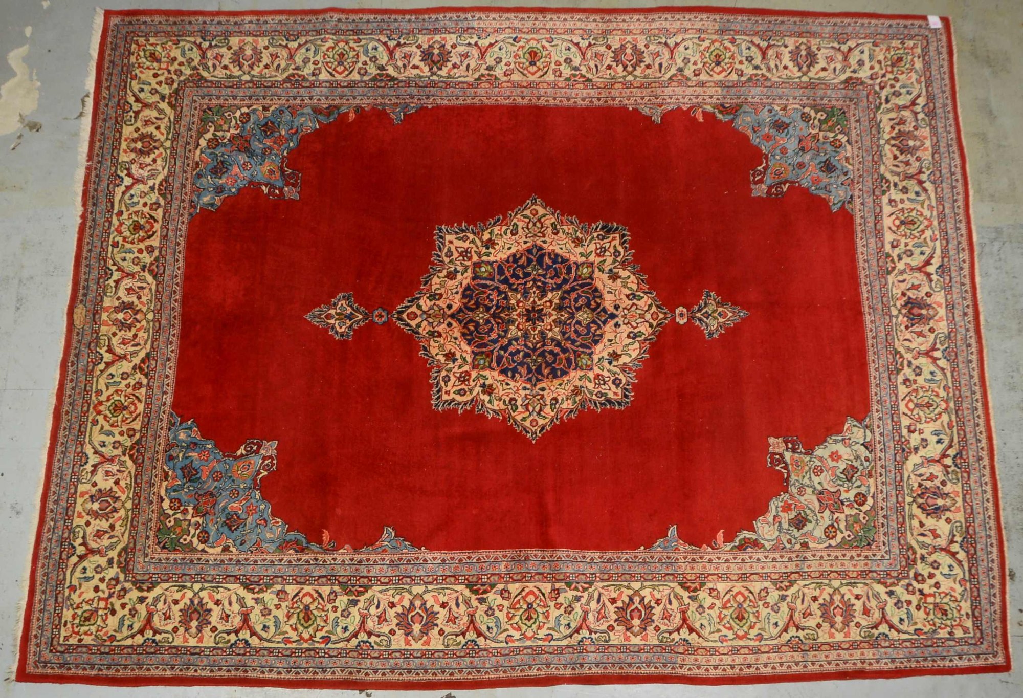 Sarough, feste mittelfeine Kn., gleichm. Flor - insges. guter Zust.; Maße 391 x 301 cm