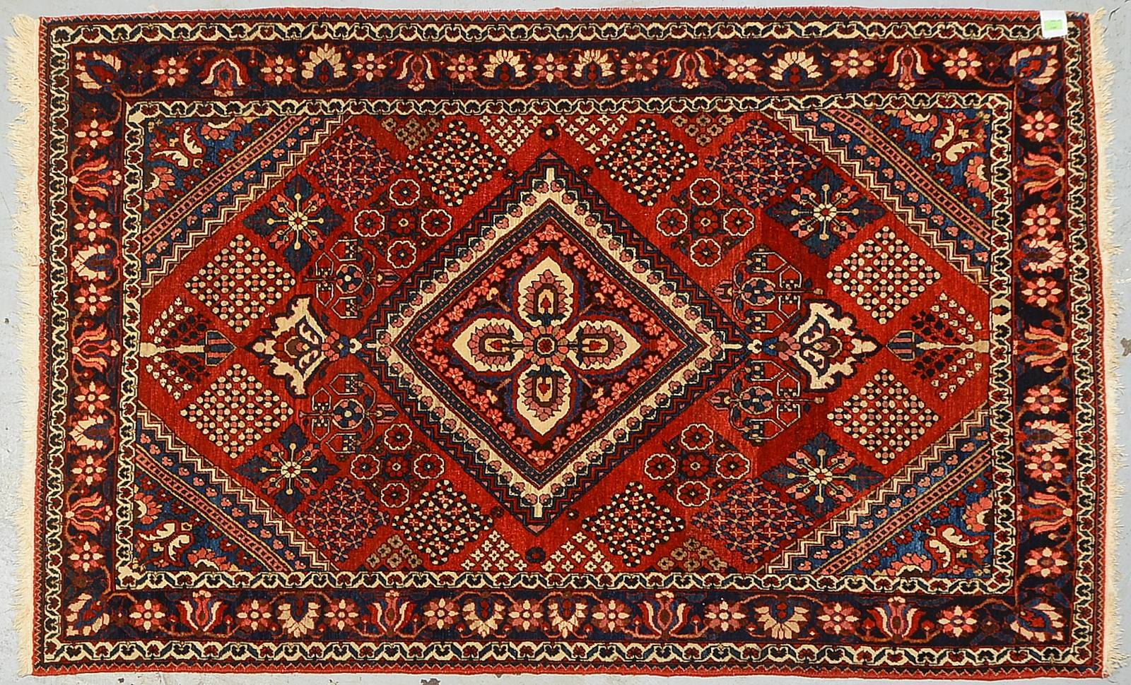 Orientteppich, mittelfeine Kn., Flor in gutem Zust.; Maße 220 x 138 cm