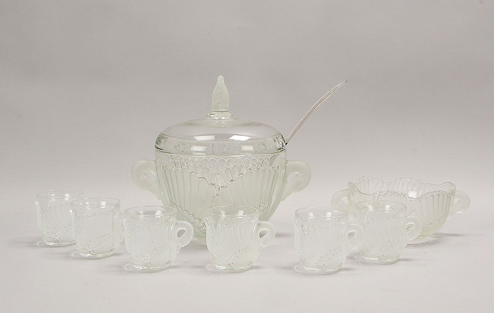 8-tlg. Bowle-Set, Glas/teils matt., in Schwanengestalt: Bowle, Schüssel, 6x Gläser