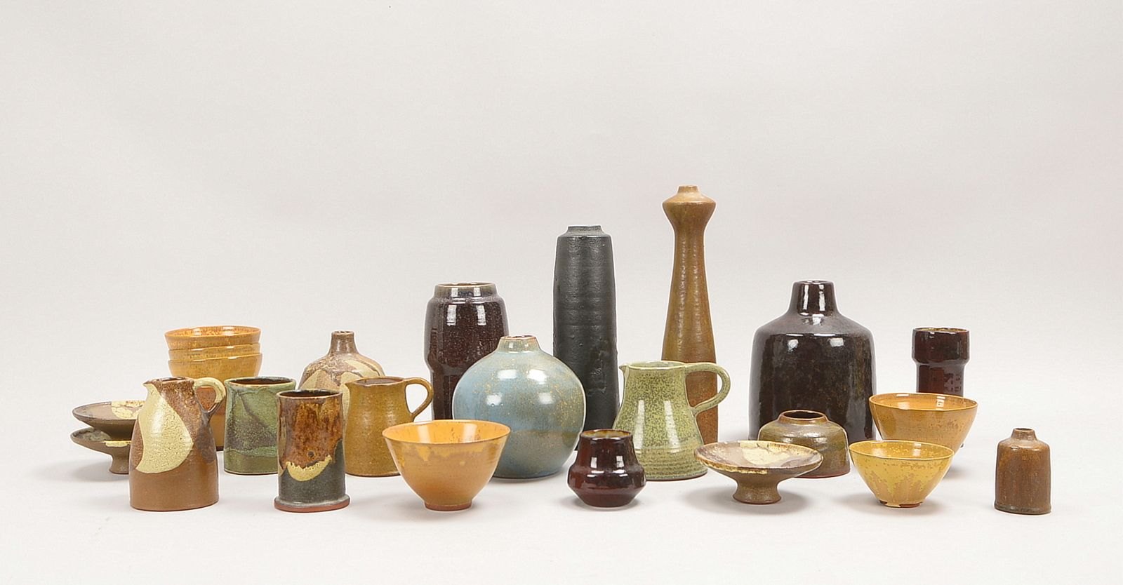 Eulentöpferei Worpswede, kl. Keramiksammlung: Vasen, Schalen, u.a., 24 Stück