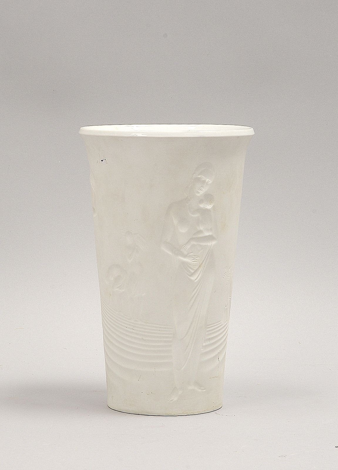KPM Berlin, 'Erntebecher', Biskuitporz., 'Ernteszene', Entw. S. Schütz; Höhe 22 cm